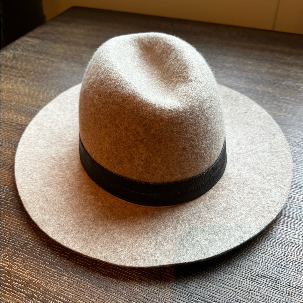 UO Camel Fedora Wool Hat